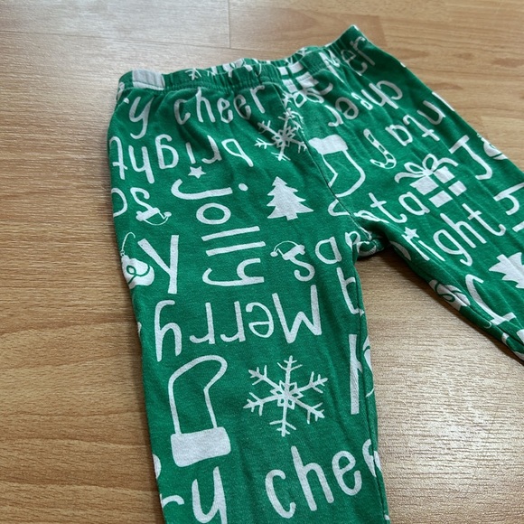 8/$25 The Children's Place Green Merry Jolly Bright Words Pajama Pants Sz 5T - Picture 2 of 10